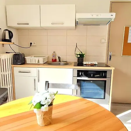 Le Cosy - 1 - 4pers - Wifi - Parking Bail Mobilite Apartman *